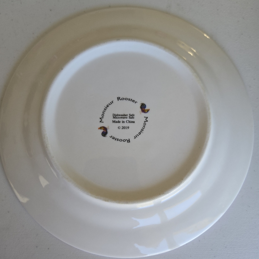 Set Of 4 Rooster 8" Plates - Picture 3 of 4